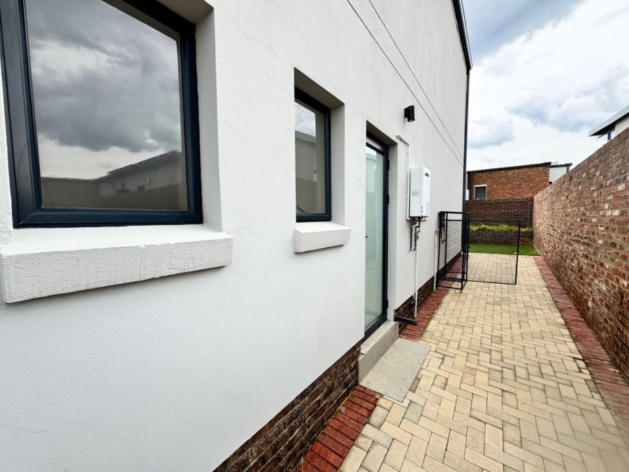 3 Bedroom Property for Sale in Helderzicht Eco Estate North West